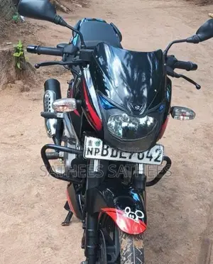Bajaj Pulsar 180 2017