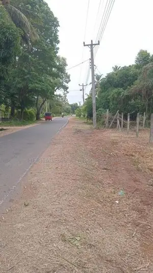 පෙරිමියන්කුලම පර්ච් 10 සින්නක්කර බිම් කොටස්