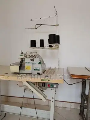 5 Thread Overlock Sewing Machine