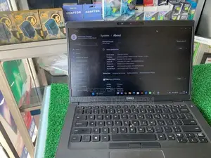 Delll latitude 5400 8 GB Ram 128 SSD with touch screen