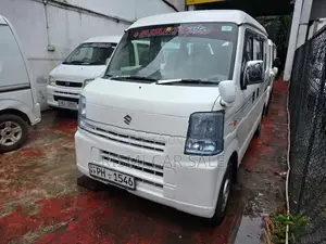Suzuki Every 2012