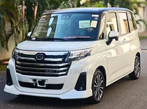 Toyota Roomy 2025