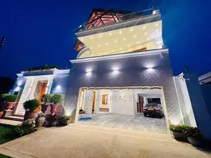 Ultra-Luxury Mansion for Sale in Jayanthipura, Battaramulla