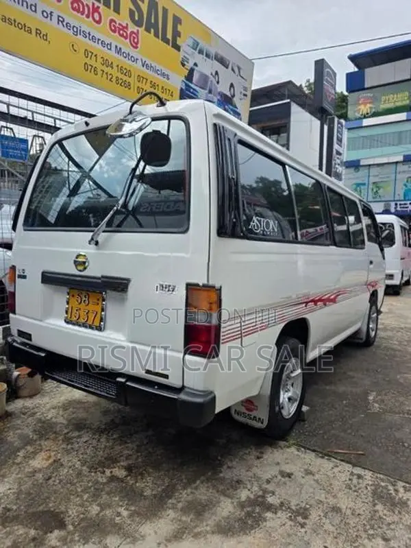 Nissan Caravan 1993