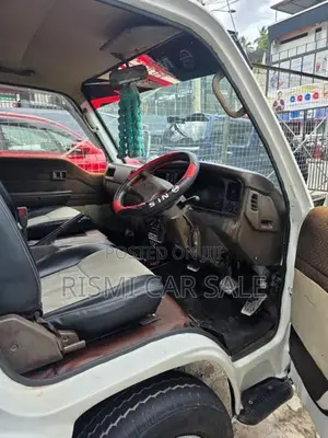 Nissan Caravan 1993