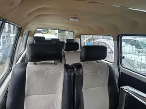 Nissan Caravan 1993