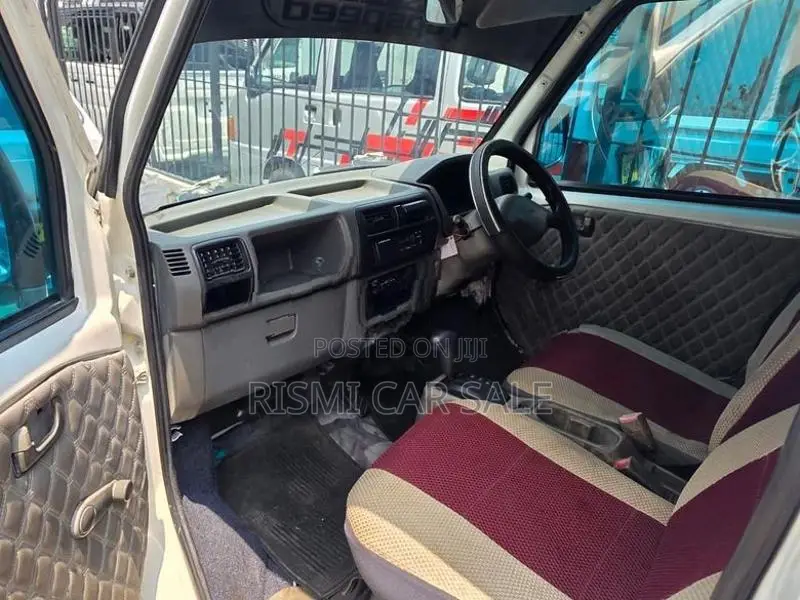 Mitsubishi Minicab 1999