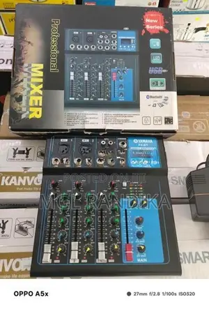 Yamaha 4 Chanal Mixer