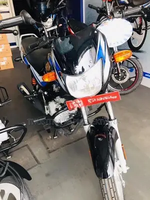 Bajaj CT100 ES 2026