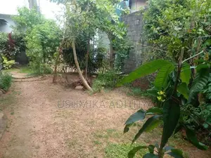 Land with Unfinished House Sale in Pepiliyana