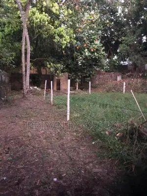 Nawala, De Mel Watta Road 8.55 Perches of Land for Sale