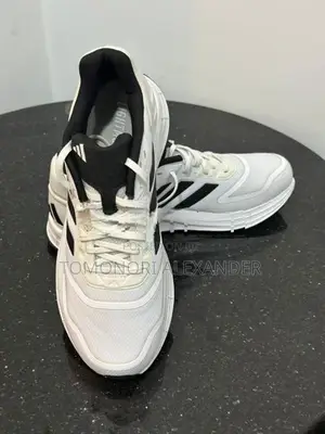 ADIDAS DURAMO 10