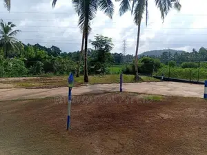 Athurugiriya ටවුමෙන්ම වෙල්යායකට මුහුණලා බිම්කොටස්