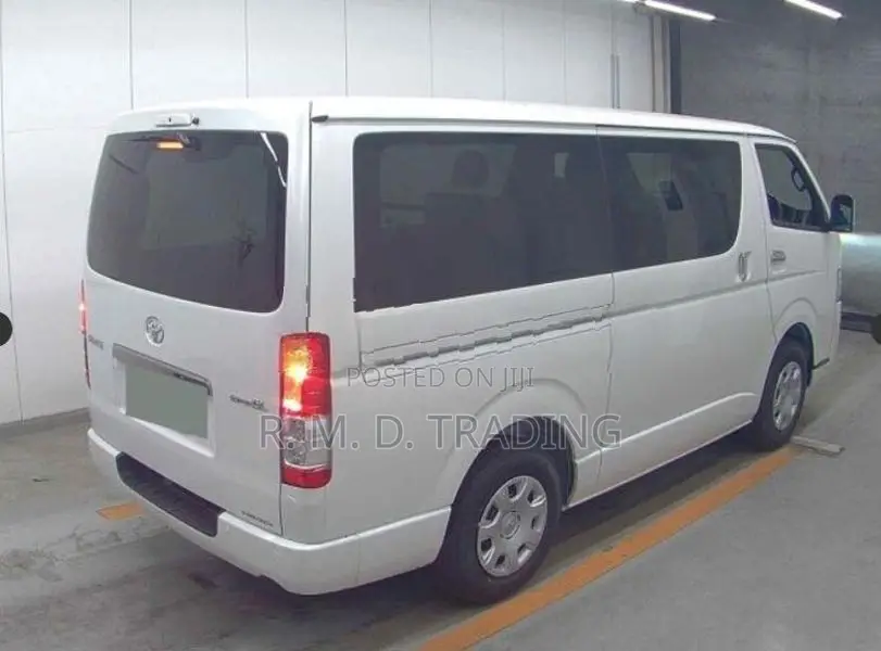 Toyota Hiace Super GL 2026