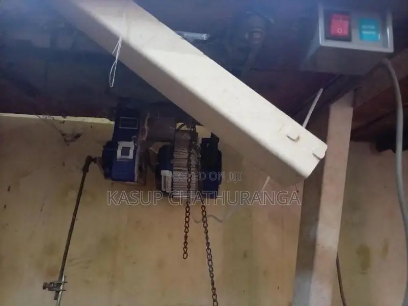 මහන් මැසින්