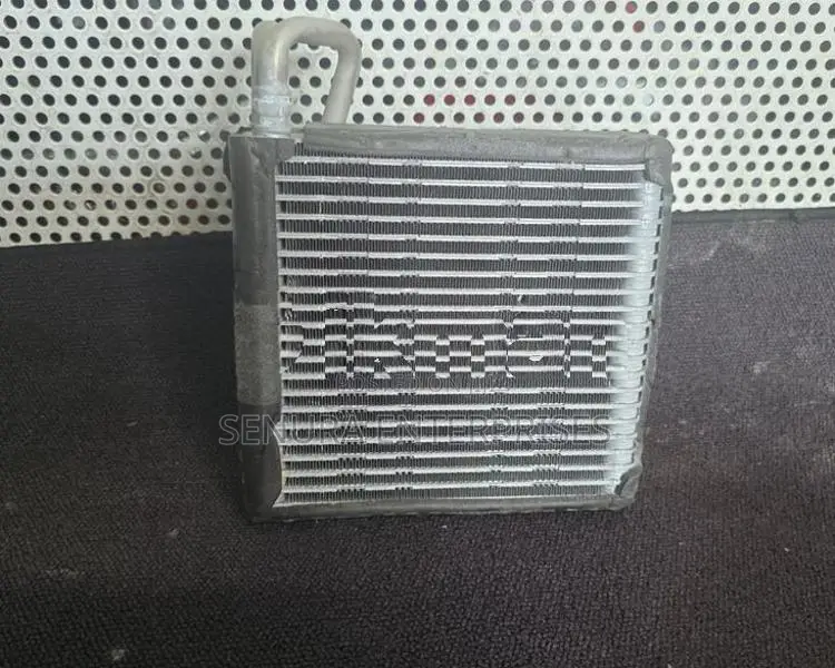 Nissan Roox B44 Ac Cooler