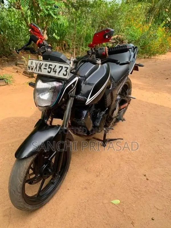 Yamaha FZS V1 2011