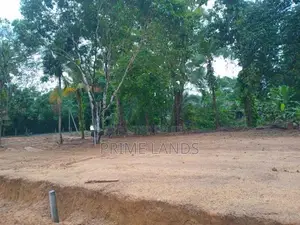 Residential Land for Sale in Aluthwala