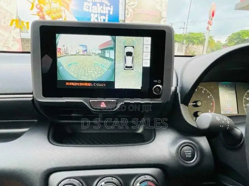 Toyota Yaris Black ED 4 Way Cam 2026