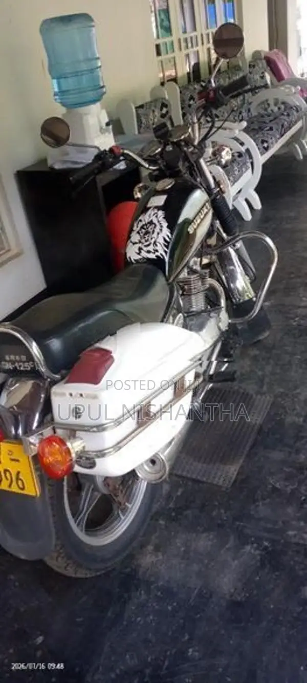 Suzuki GN 125 2000