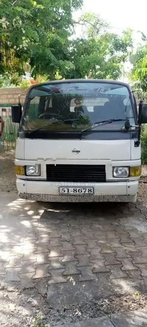 Nissan Caravan 1986