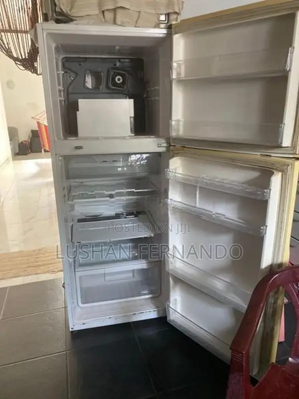Refrigerator for Parts