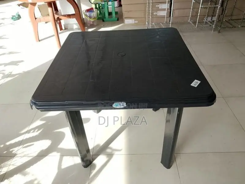 Plastic Dining Table