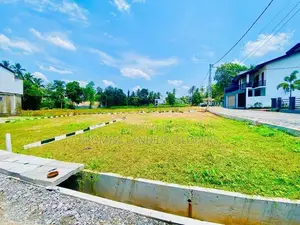 Luxury Land Plots Sale in Athurugiriya,Malabe Rd Facing H37