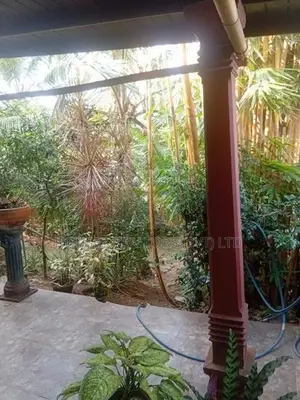 Spacious 6-Room House with 20 Perches for Sale in Kelaniya