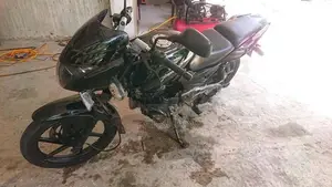 Bajaj Pulsar 180 2010