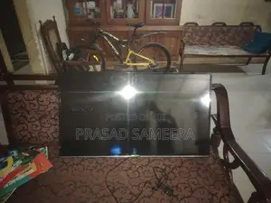 KMC 43 Inch TV