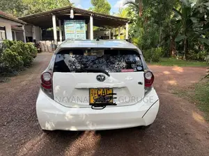 Toyota Aqua 2013