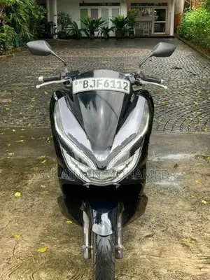 Honda PCX 150 2024