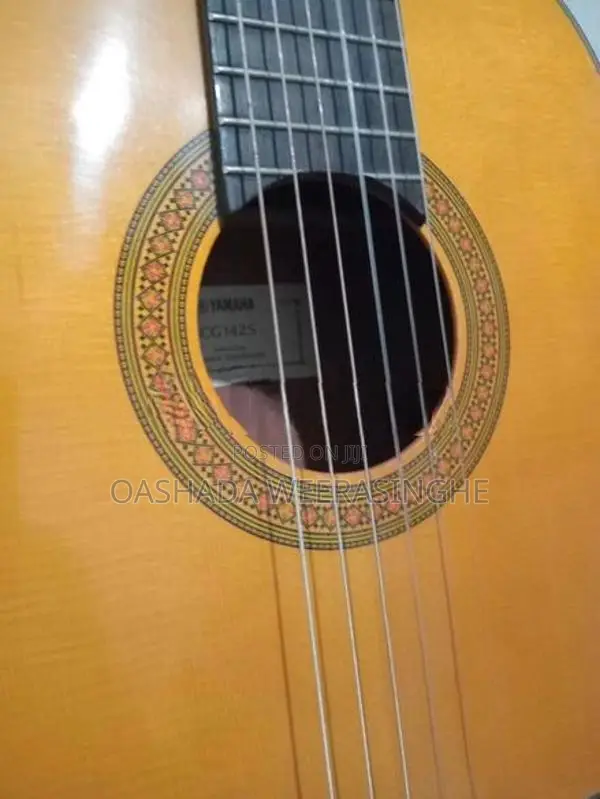 Yamaha CG143S Solid Top