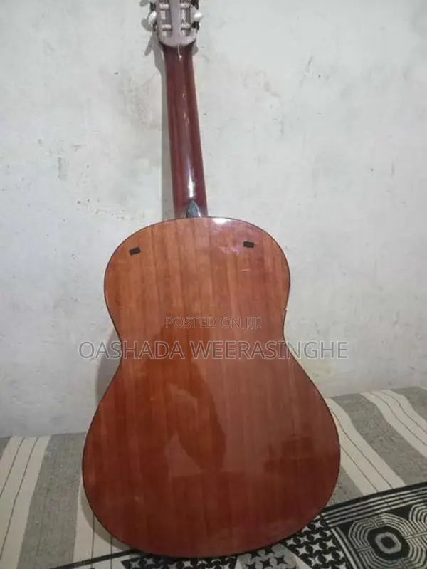Yamaha CG143S Solid Top