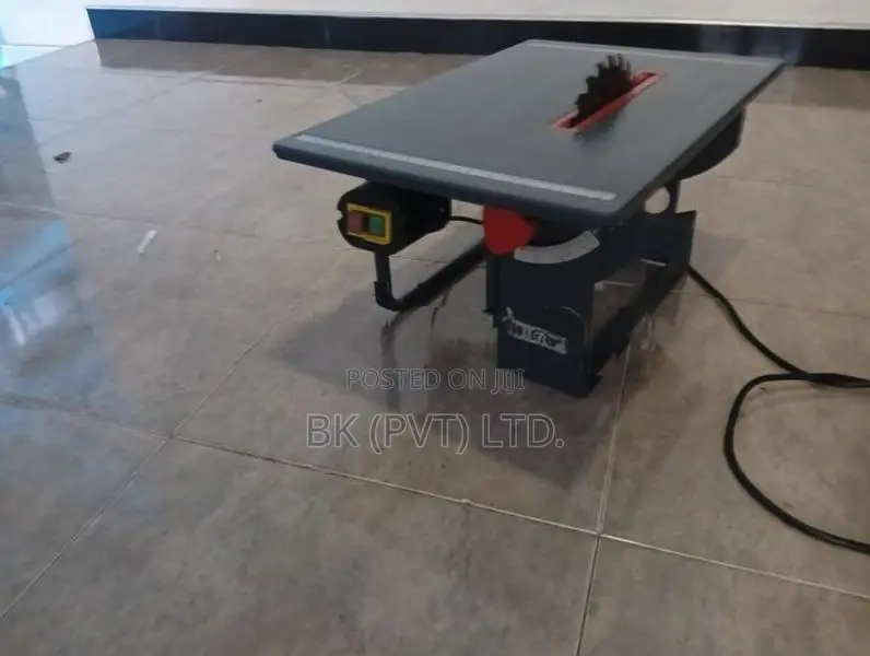 Table Saw Machine