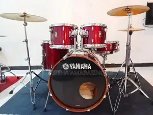 Yamaha Rydeen Drum Set