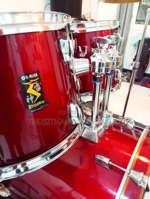 Yamaha Rydeen Drum Set