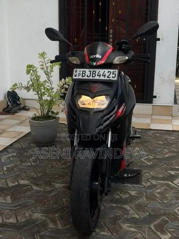 Aprilia SR 150 Race 2020
