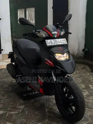 Aprilia SR 150 Race 2020
