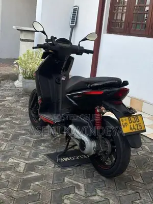 Aprilia SR 150 Race 2020