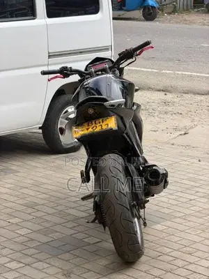 Yamaha FZs V