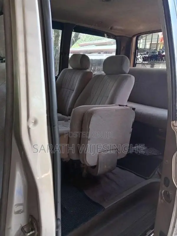 Nissan Serena 1994
