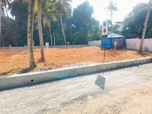 හෝමාගම 138/122 පාරට ඇවිදින දුරින් නේවාසික බිම් කොටස්