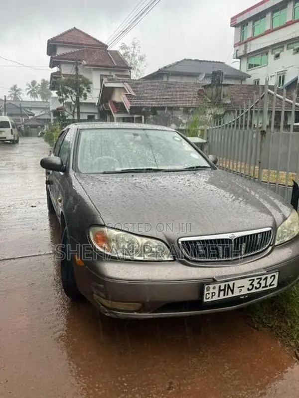 Nissan Cefiro 2000
