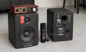 M-Audio BX5 D2 Scarlett 2i2 3rd Gen Bundle