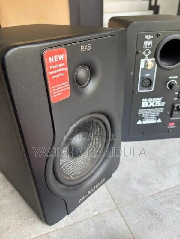 M-Audio BX5 D2 Scarlett 2i2 3rd Gen Bundle