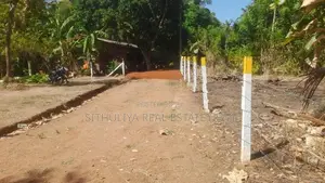 අනුරාධපුර බිම් කොටස්