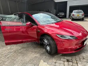 Tesla Model 3 Full Option 2024