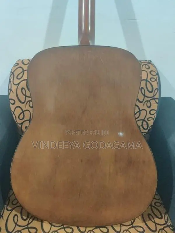 Yamaha F310 Acoustic Guitar